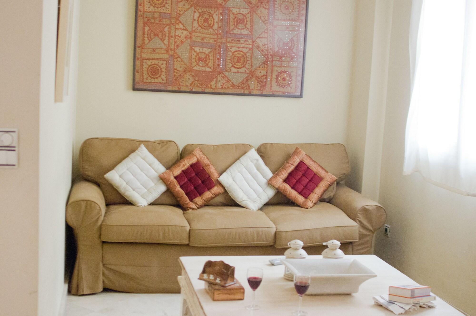 Life Apartments Giralda Suites Séville Extérieur photo