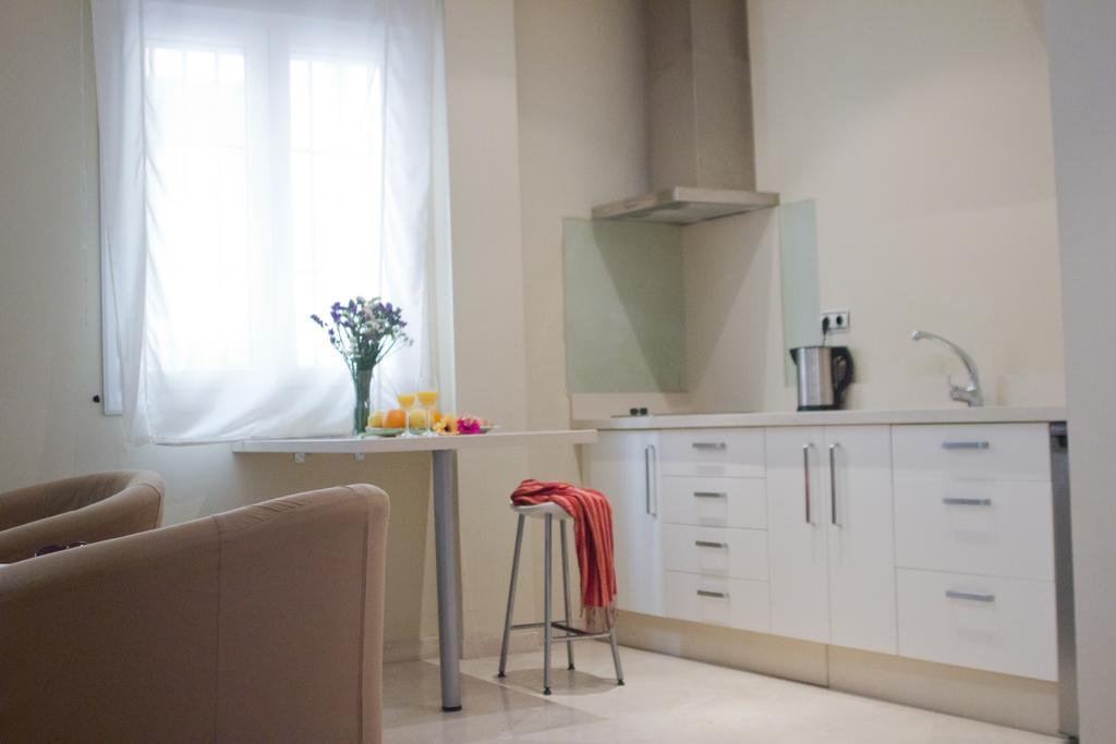 Life Apartments Giralda Suites Séville Extérieur photo