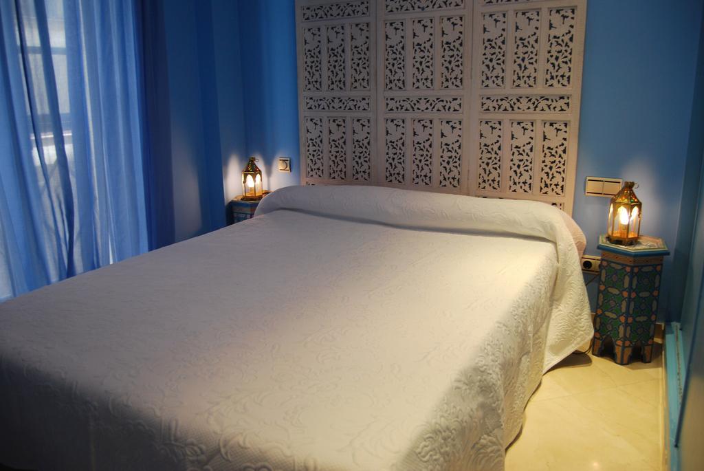 Life Apartments Giralda Suites Séville Extérieur photo